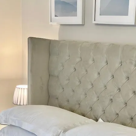 Pottery Gate, Σπίτι διακοπών *