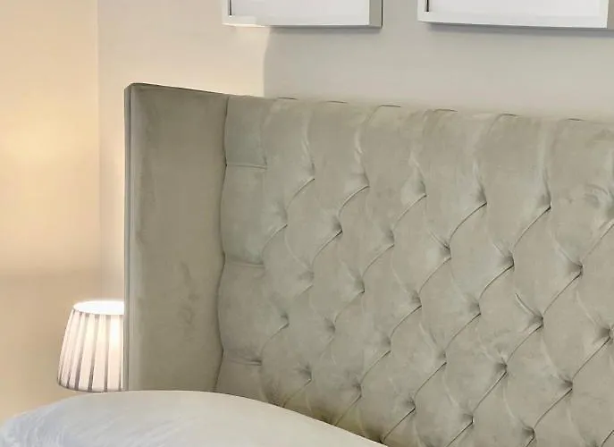 Pottery Gate, Holiday home *